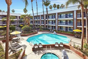Best Western Plus Meridian Inn & Suites, Anaheim-Orange - Piscine