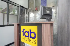 Fabhotel Rush Residency - Receção