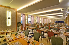 Korumar Hotel Deluxe - Restaurant