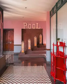 Narendra Bhawan - Pool