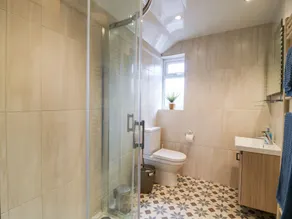 Kemps Yard Retreat - Bathroom