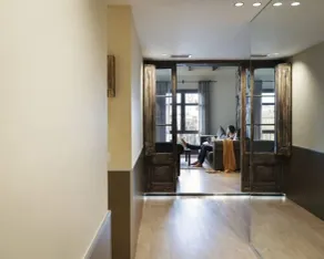 Enjoybcn Miro Apartments - Entrée intérieure