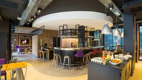 Campanile Rennes Centre - Gare - Reception