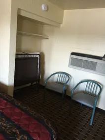 Encore Motel - Room