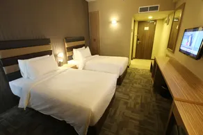 SEM9 Senai "Formerly Known As Perth Hotel" - Chambre