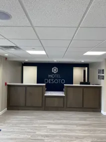 Hotel DeSoto - Hall