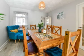 Just Stay Wales - Hartwell House Mumbles - Pasti in camera