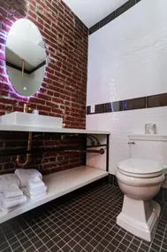 H by H Hospitality - Salle de bain