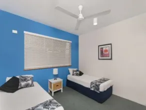 Pacific Sands Holiday Apartments - Værelse