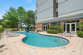 Holiday Inn Baton Rouge College Drive I-10 by IHG - Piscine