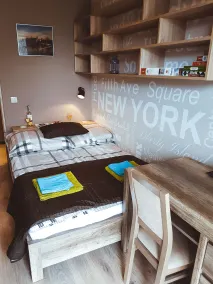Stawowa Apartment with Balcony & Parking Cracow by Noclegi Renters - Rom