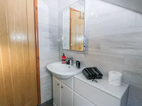 Fortunatus - Bathroom