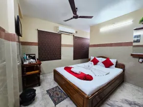 Anandaloke Guest House - Chambre