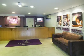 Premier Inn Leeds City Centre - Wellington Street - Reception