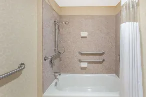 Hawthorn Suites Midwest City - Salle de bain