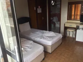 Defne & Zevkim Hotel - Room