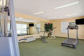 Baymont by Wyndham Smithfield - Salle de remise en forme
