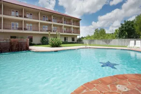 Holiday Inn Express Hotel & Suites Kerrville by IHG - Pool