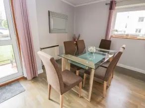 Cumbrae View - Interior