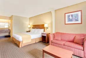 Days Inn & Suites by Wyndham Stockbridge South Atlanta - Chambre