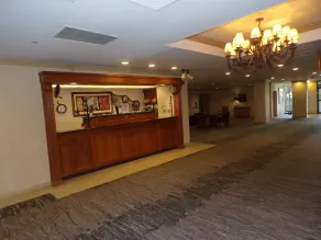 Piccadilly Inn Airport - Réception