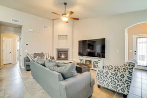 Santa Teresa Home w/ Patio & Grill! - Innvendig
