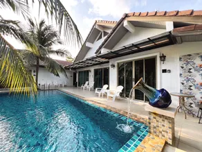 The Sierra Hostel Phuket - Pool