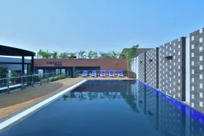 Courtyard by Marriott Nashik - Pool