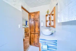 Ola Bonita BeachFront Apart Hotel - Bathroom
