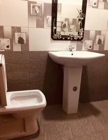 New Toropi Homestay - Bathroom