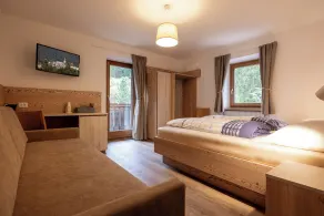 SAN PIETRO DOLOMITI Small Budget Hotel - Habitación