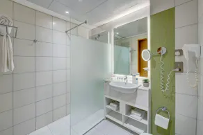 TRYP by Wyndham Abu Dhabi City Center - Baño