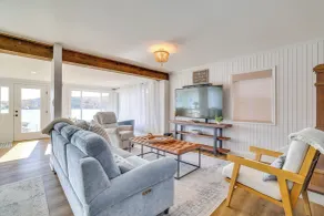 Scenic Waterfront Home w/ Dock on Lake Winola! - Interiør