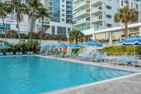 Sherry Frontenac Oceanfront - Pool