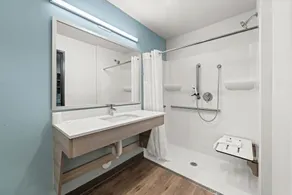 Woodspring Suites Charlotte - Arrowood - Salle de bain