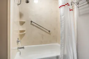 Red Roof Inn & Suites Sulphur Springs - Salle de bain