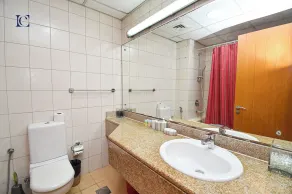 Eddie - Comfortable spacious Studio - Bathroom