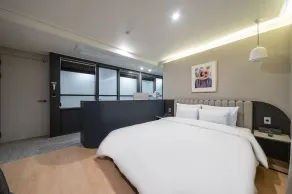Hound Hotel Songtan - Habitación