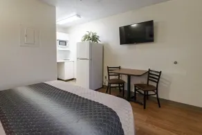Suburban Studios Winston Salem-University Parkway - Zimmer