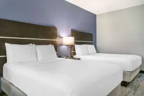 Comfort Inn & Suites Adrian - Zimmer