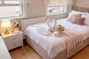 Valide i Suit - Room