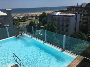 Hotel City - Pool