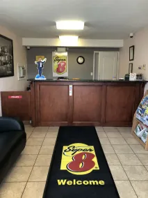Super 8 by Wyndham Kamloops East - Réception