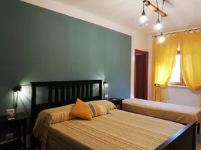 The Yellow House - Room
