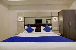 Hotel Royal Saffron By Majesta Stays - Room