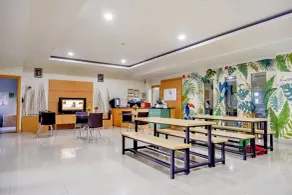 OYO Life 93383 Wisma Kencana Puteri - Reception