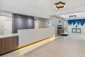 Best Western Valencia/Six Flags Inn & Suites - Réception