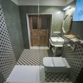 Dev Mahal - A Boutique Heritage Hotel - Bathroom