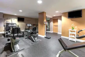 Ramada by Wyndham Jersey City - Salle de remise en forme