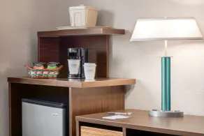 Super 8 by Wyndham Hanover - Chambre